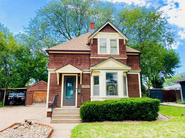 1505 Walnut St, Yankton, SD 57078