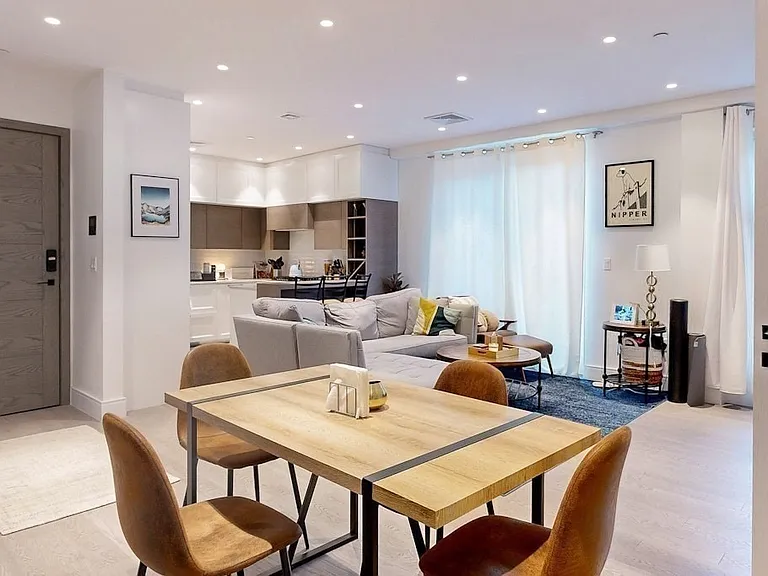 69 Walnut St #6 — Photo 6