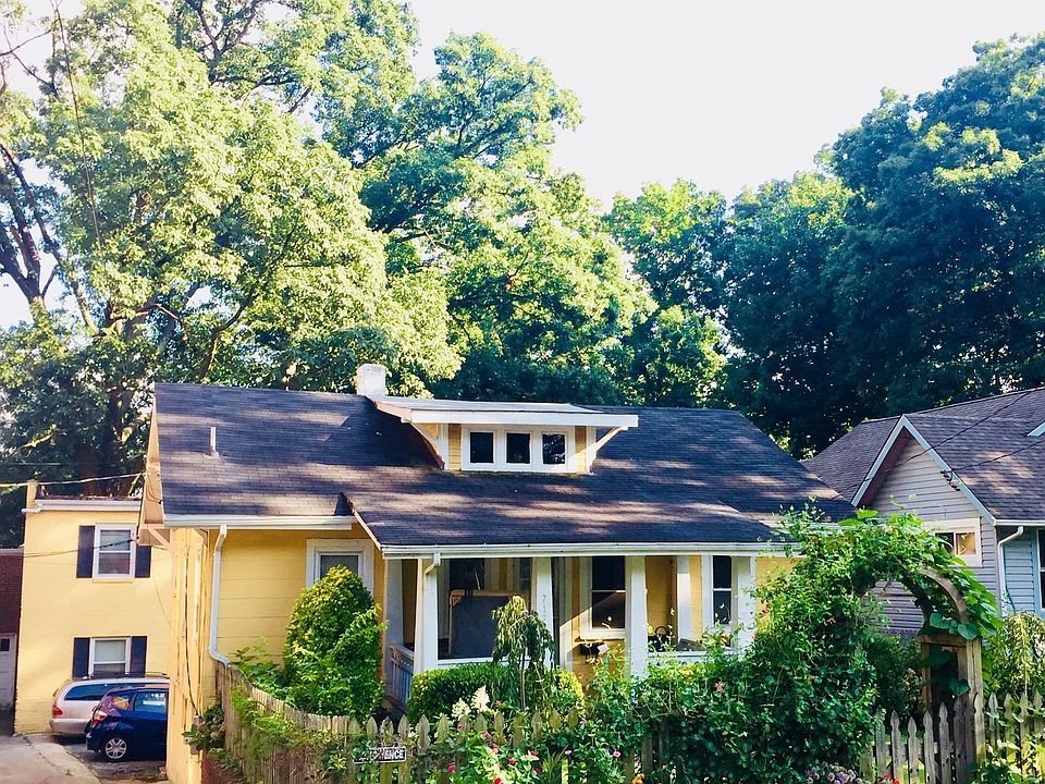 Cottage with Carriage House