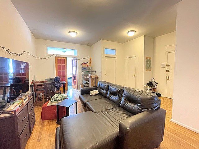 1st image of 303 E 6th St #7