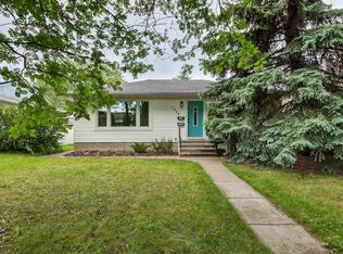 7924 89th Ave NW, Edmonton, AB T6C1N5