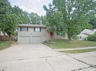 1812 Rainwood Dr, Columbia, MO 65203