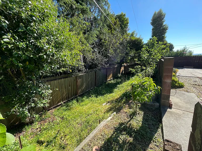 3420 Fleetwood Dr — Photo 30