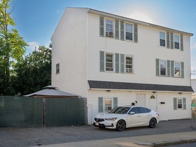76-78 W 3rd St, Lowell, MA, 01850