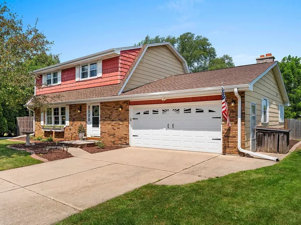 1724 Murphy Ct, Green Bay, WI 54303