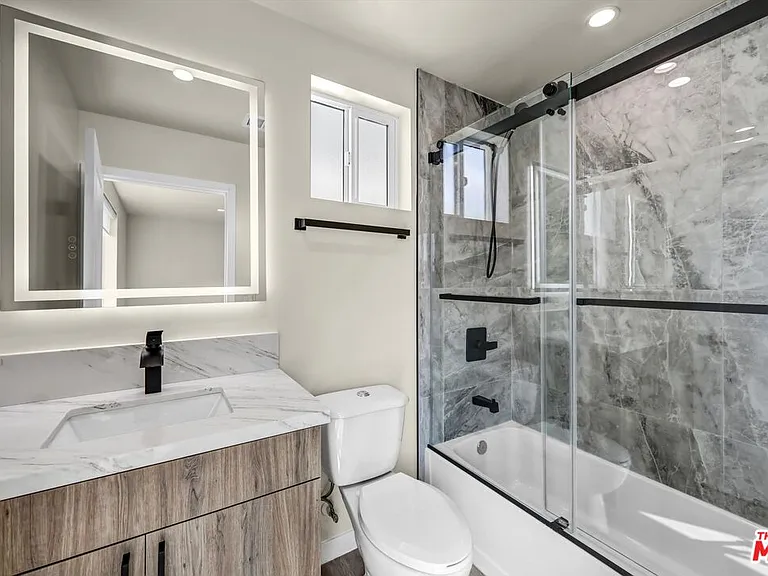1305 N Sycamore Ave #1305 — Photo 7