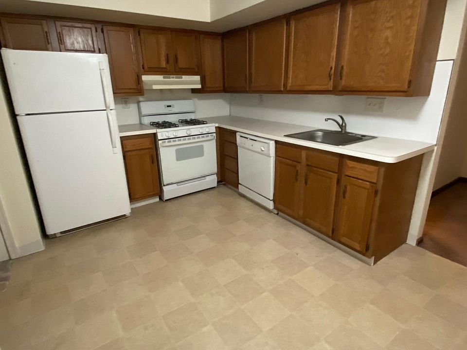 1st image of 1239 S 2nd St Floor 2