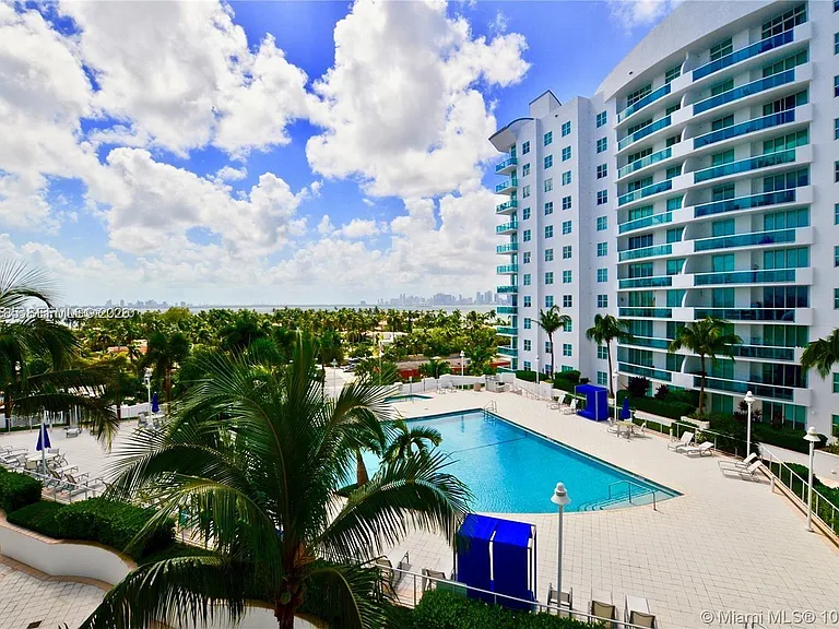 7900 Harbor Island Dr #806 — Photo 16