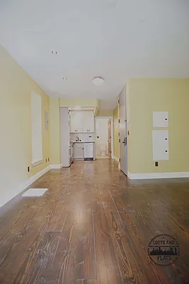 Rented by Lofts and Flats LLC | media 17