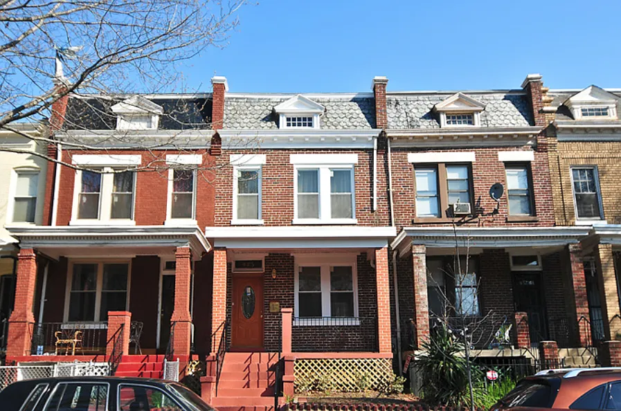 425 Irving St NW photo 1