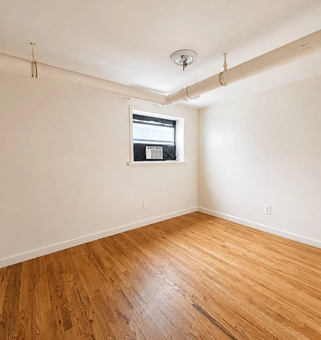2 bed, $2,600 — Photo 1