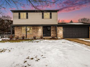 1227 Queens Dr, Oxford, MI 48371