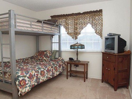 3rd image of 131 Arbor Hill Way