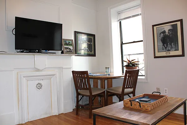 Sold by Meraki Realty LLC | media 2