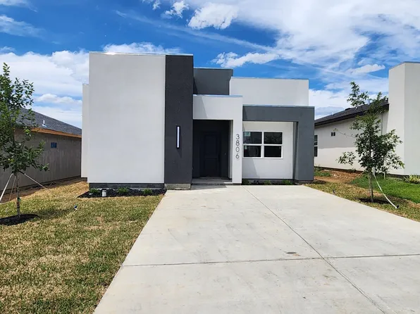 3806 Yoyis St, Laredo, TX 78046