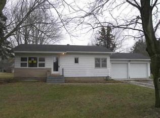 807 Country Club Dr S, Warsaw, IN 46580