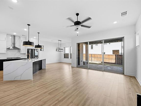 4th image of 700 Red Fork Dr #700