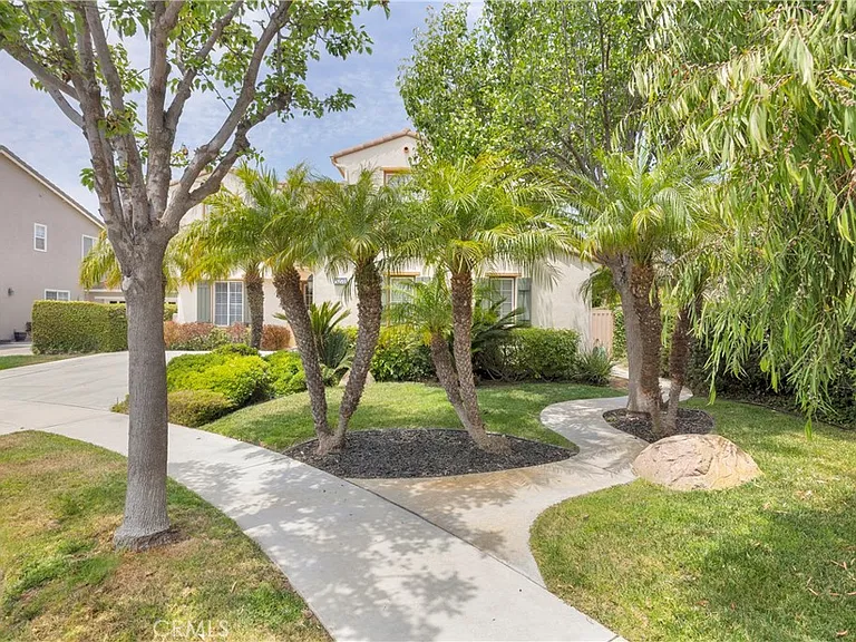 5271 Pearce Dr — Photo 4