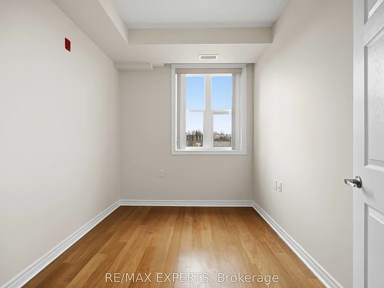 15450 Yonge St S #207 — Photo 27