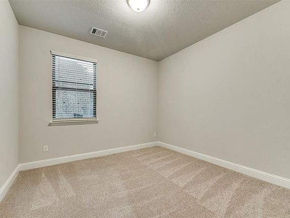 5th image of 6933 Chisholm Trl