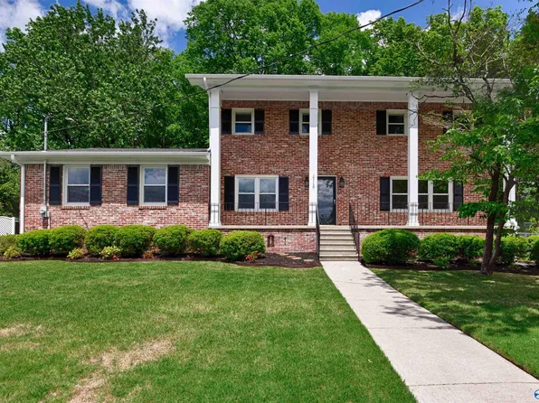 1009 Rivlin Rd SE, Huntsville, AL 35801