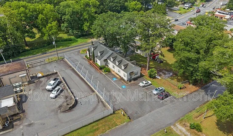 214 Maple St — Photo 9