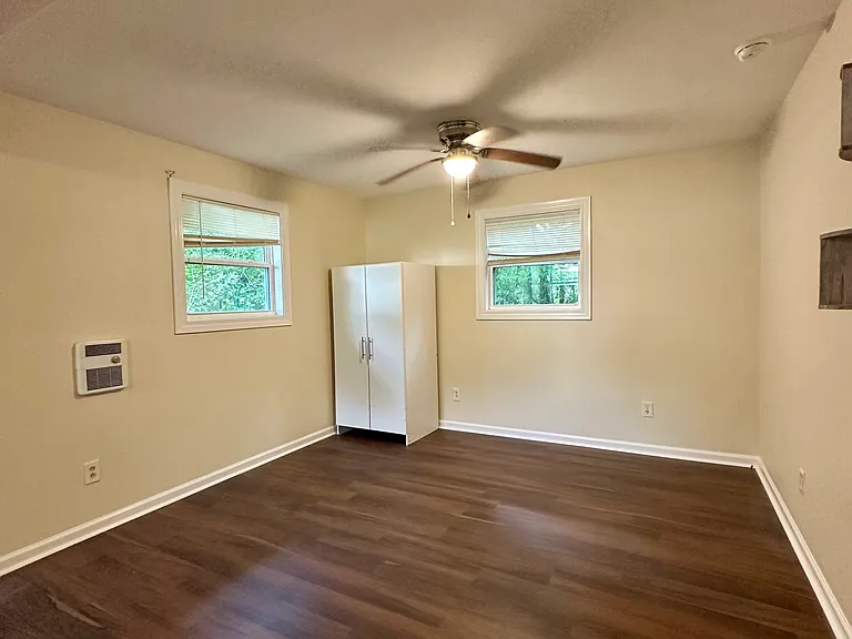 1810 Monroe St — Photo 16