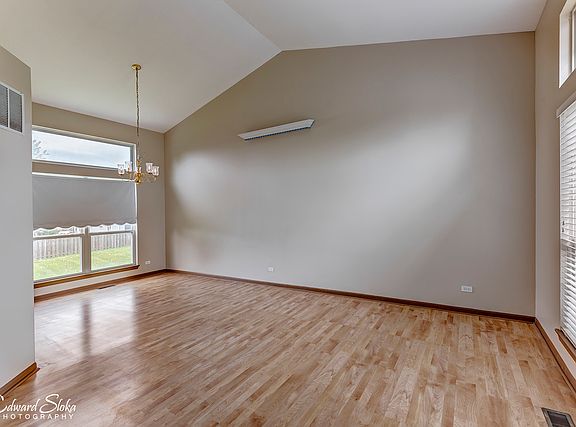 4th image of 941 Taralon Trl