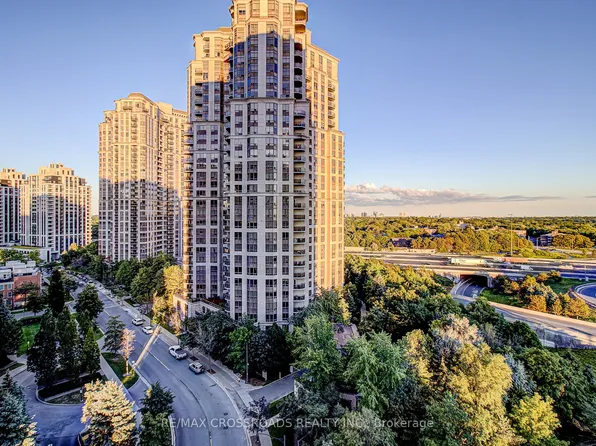 30 Harrison Garden Blvd #1512, Toronto, ON M2N 7A9