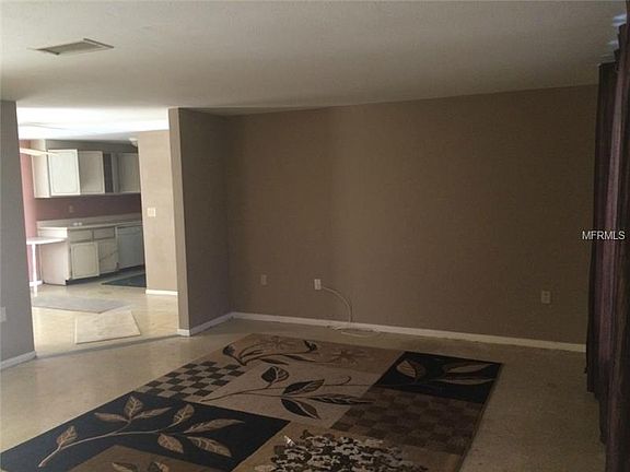 2nd image of 126 Lakeview Dr