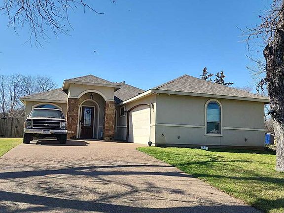 5th image of 401 Ralph St