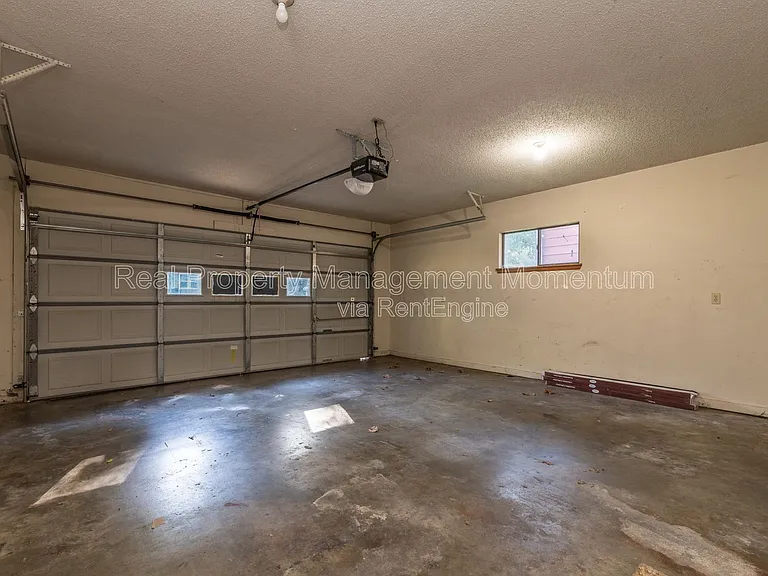 1913 S Broadway Ave — Photo 28