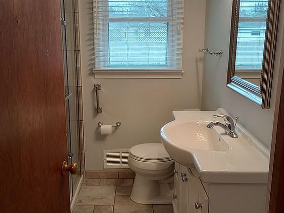 new remodeled upstairs bath