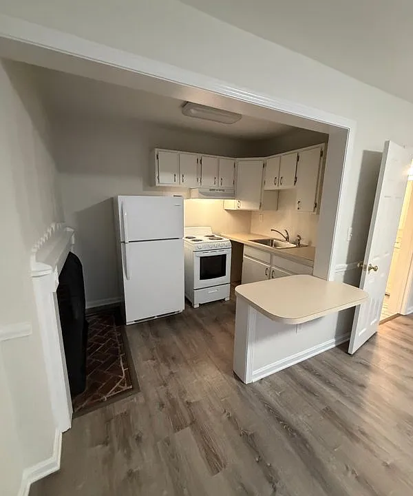 10 Summer St #12