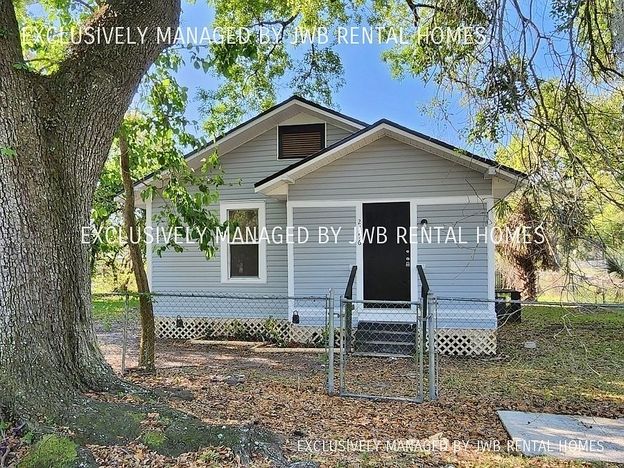 1st image of 2756 Lowell Ave
