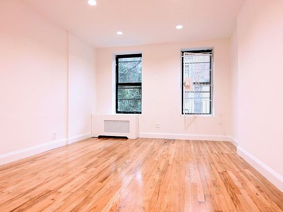 5th image of 326 E 74th St APT 19