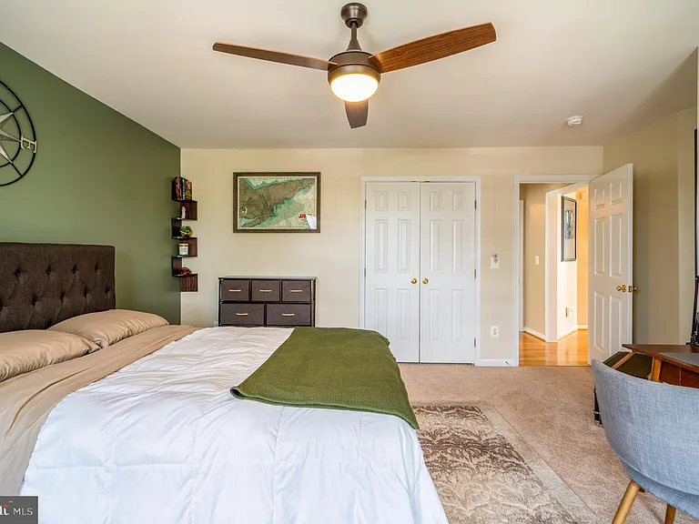 18081 Camdenhurst Dr — Photo 43