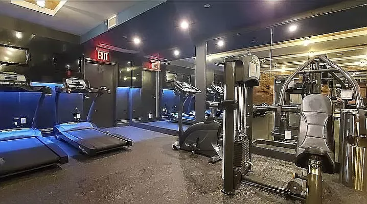 Rented by Nooklyn NYC LLC | media 54