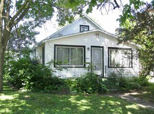 617 N Michigan St, Prairie Du Chien, WI 53821