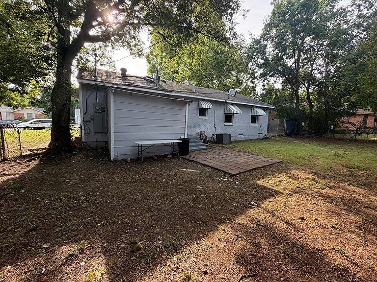 510 Gay St — Photo 11