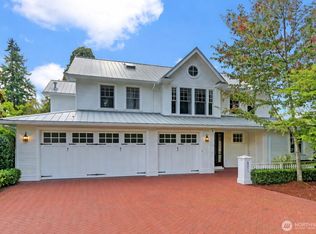 8975 NE 10th Street, Bellevue, WA