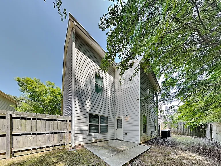 2474 Beal St — Photo 21