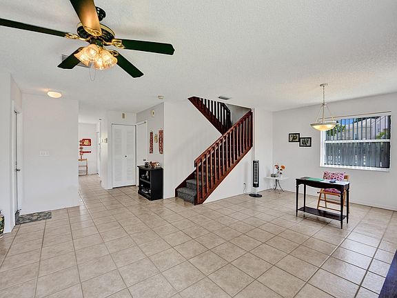 4th image of 3027 San Carlos Drive