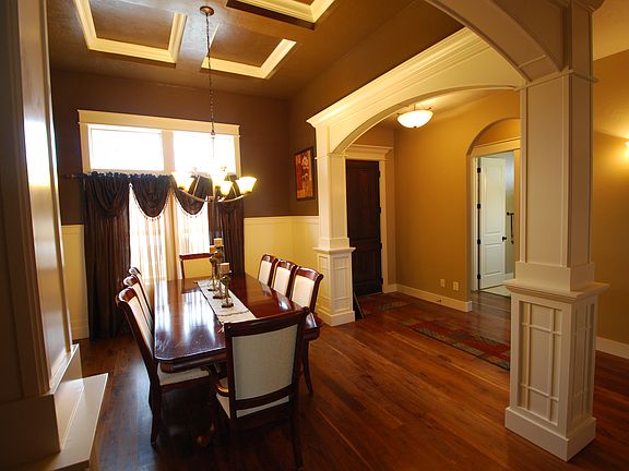 Formal Dining Room and Entry