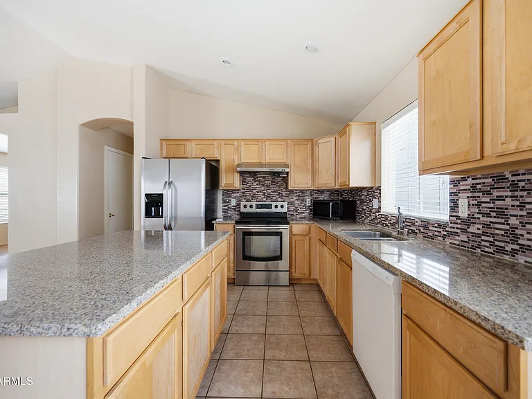 4512 E Windsong Dr — Photo 5