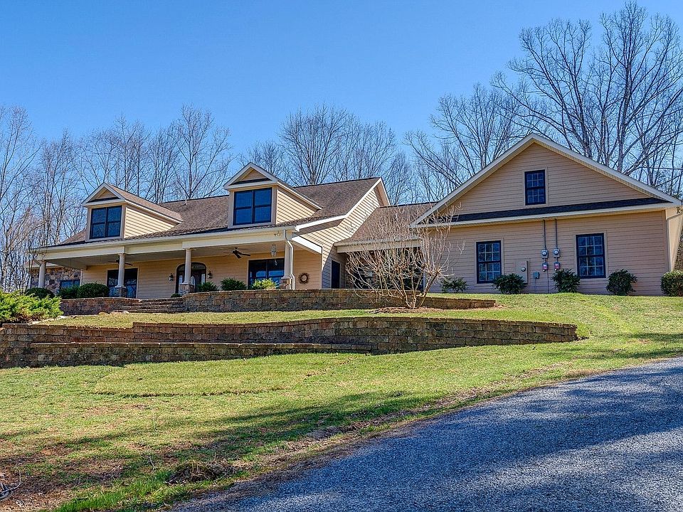 1st image of 134 Yarrow Ln