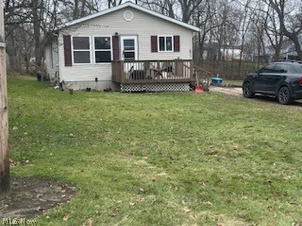 360 James Ave, Akron, OH 44312