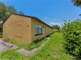 210 Charlotte Ave, Fort Myers, FL 33916