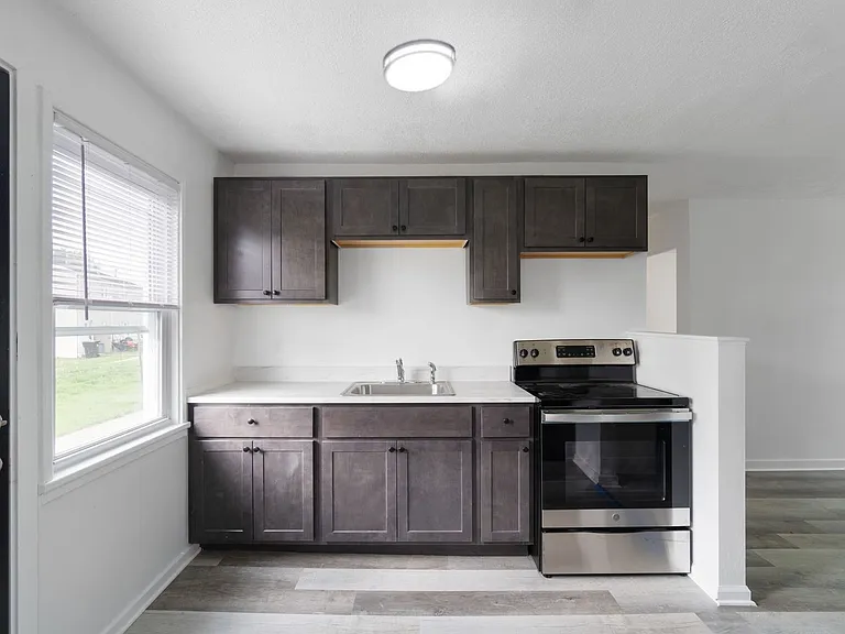 30 Midland Heights Cir E — Photo 11