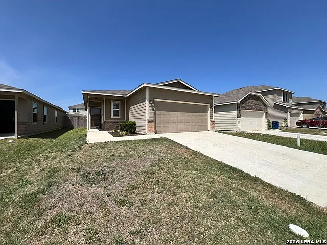 3 bed, 2.0 bath, 1197 sqft, $1,695 — Photo 4